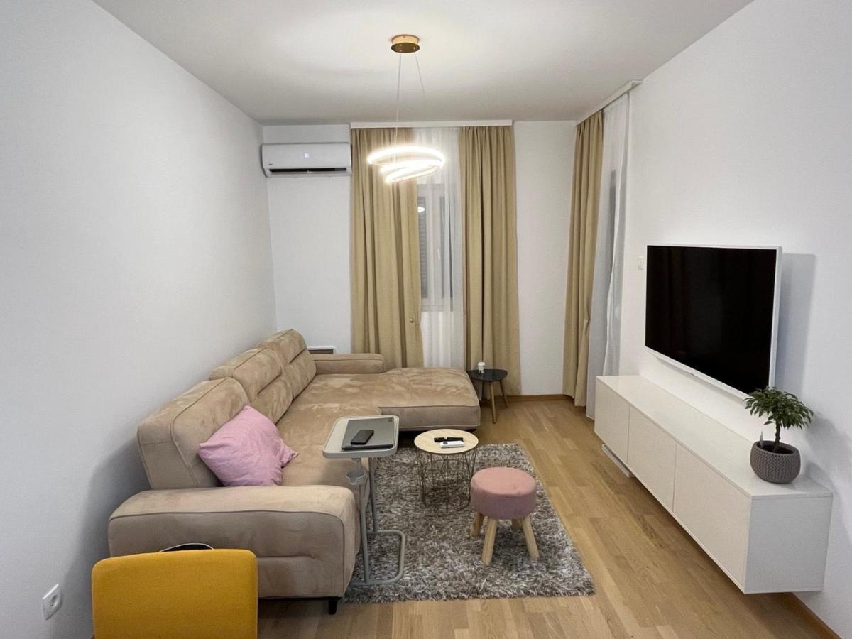Flat Mara, Pet Friendly Apartment Podgorica Bagian luar foto