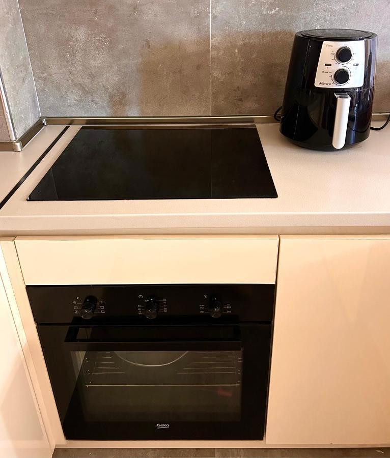 Flat Mara, Pet Friendly Apartment Podgorica Bagian luar foto